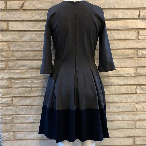 - GAP DRESS - Picture 2 of 8